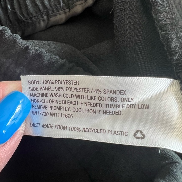 A New Day NWT Jogger Pants L Black High Rise relaxed hip & thigh satin trimmed - Picture 5 of 12